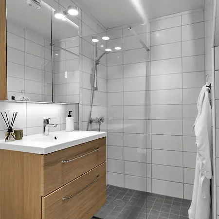 شقة Bjoerk Tromso - Amazing Tromso City View Apartment With Parking! ترومسو