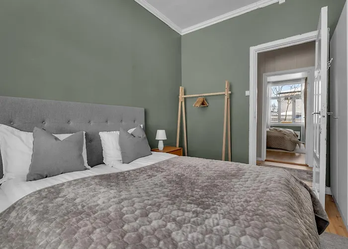 Amazing With Free Parking And Lovely Views! * Tromsø