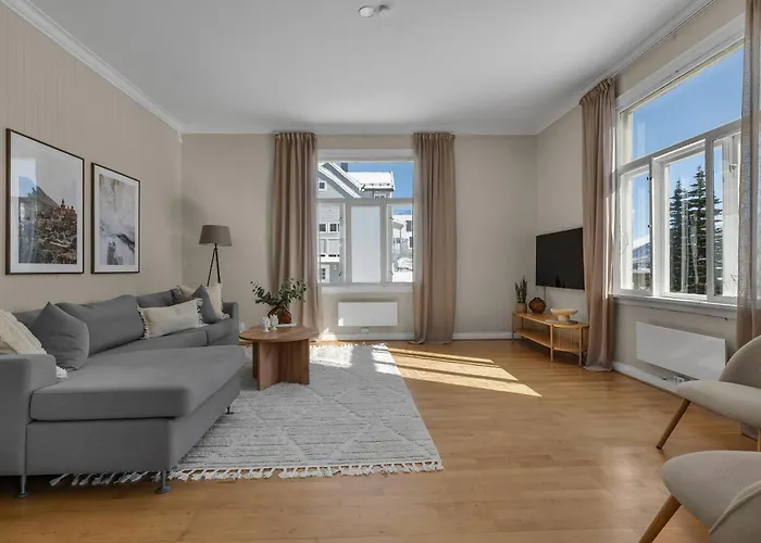 Amazing With Free Parking And Lovely Views! Appartement